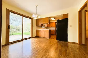 1100 W Duchess Ct, Bayside, WI 53217 - Photo 23
