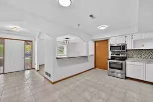 390 Dustin Dr, Brookfield, WI 53045 - Photo 17