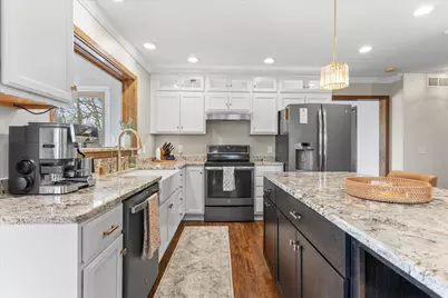26041  Deer Ridge Trl, Racine, WI 53185 - Photo 9