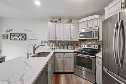 7402 W Twin Oaks Ct, Franklin, WI 53132 - Photo 49