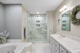7402 W Twin Oaks Ct, Franklin, WI 53132 - Photo 19