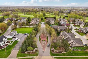 7402 W Twin Oaks Ct, Franklin, WI 53132 - Photo 37