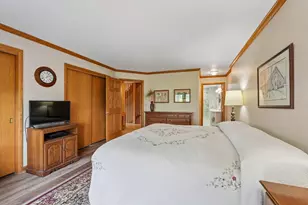 7402 W Twin Oaks Ct, Franklin, WI 53132 - Photo 55