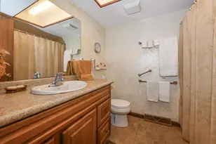 4585 S Harland Dr, New Berlin, WI 53151 - Photo 7