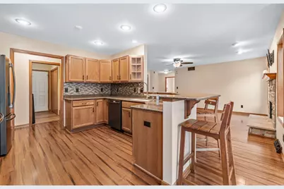 572  Nordic Ct, Slinger, WI 53086 - Photo 17