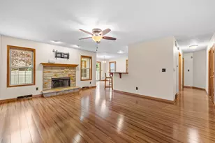 572 Nordic Ct, Slinger, WI 53086 - Photo 15