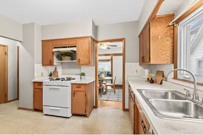 3009 S 48th St, Milwaukee, WI 53219 - Photo 13