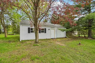 S76W23210 Woodland Ct, Vernon, WI 53103 - Photo 33