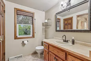 S76W23210 Woodland Ct, Vernon, WI 53103 - Photo 19