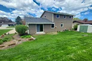 8030 S Waring Dr, Oak Creek, WI 53154 - Photo 31