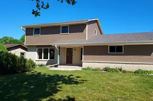 8030 S Waring Dr, Oak Creek, WI 53154 - Photo 31