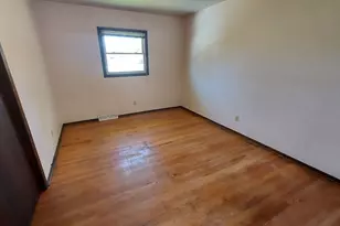 8030 S Waring Dr, Oak Creek, WI 53154 - Photo 21