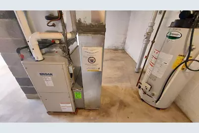 8030 S Waring Dr, Oak Creek, WI 53154 - Photo 23
