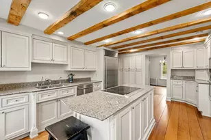 11533 N Parkview Dr, Mequon, WI 53092 - Photo 5