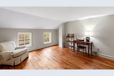 11533 N Parkview Dr, Mequon, WI 53092 - Photo 29