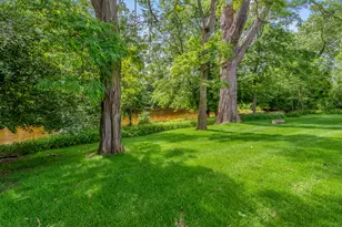 11533 N Parkview Dr, Mequon, WI 53092 - Photo 37