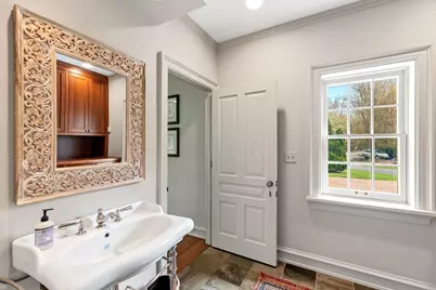 11533 N Parkview Dr, Mequon, WI 53092 - Photo 21