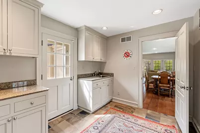 11533 N Parkview Dr, Mequon, WI 53092 - Photo 19