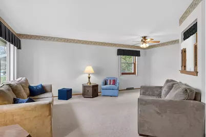 2749 N 31st Pl, Sheboygan, WI 53083 - Photo 5