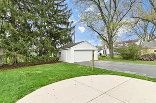 1720 N 117th St, Wauwatosa, WI 53226 - Photo 29