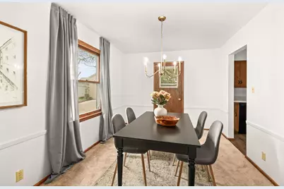 1720 N 117th St, Wauwatosa, WI 53226 - Photo 9