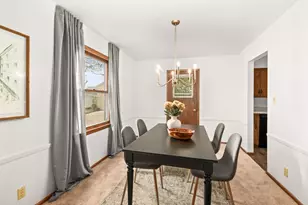1720 N 117th St, Wauwatosa, WI 53226 - Photo 9