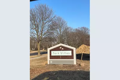 407  Park Villas Cir #2402, Racine, WI 53185 - Photo 5