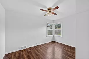 2919 Drexel Ave, Racine, WI 53403 - Photo 13