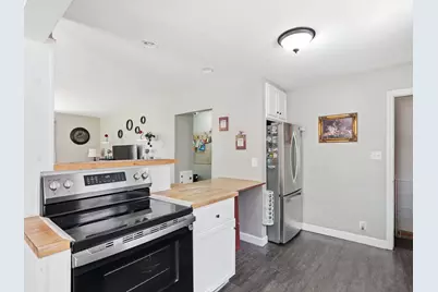 3852 S 1st St, Milwaukee, WI 53207 - Photo 9