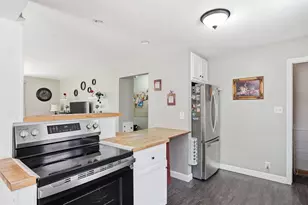 3852 S 1st St, Milwaukee, WI 53207 - Photo 9