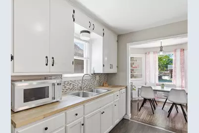 3852 S 1st St, Milwaukee, WI 53207 - Photo 11