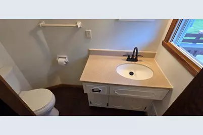 3360 E Oakwood Rd, Oak Creek, WI 53154 - Photo 23