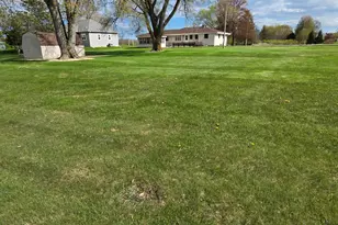 3360 E Oakwood Rd, Oak Creek, WI 53154 - Photo 5