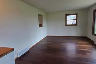 3360 E Oakwood Rd, Oak Creek, WI 53154 - Photo 9