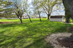 3360 E Oakwood Rd, Oak Creek, WI 53154 - Photo 37
