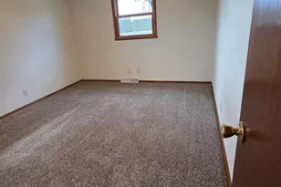 3360 E Oakwood Rd, Oak Creek, WI 53154 - Photo 19