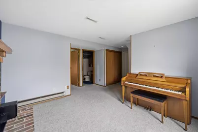 6504 S Parkedge Cir #D, Franklin, WI 53132 - Photo 27