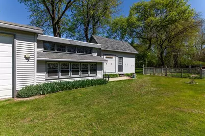 W329N4072  Lakeland Dr, Nashotah, WI 53058 - Photo 9