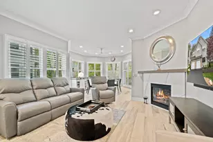 401 Abbey Ridge Ct, Fontana, WI 53125 - Photo 15