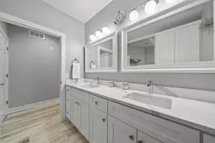401 Abbey Ridge Ct, Fontana, WI 53125 - Photo 35