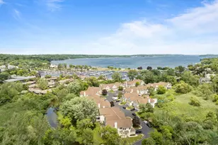 401 Abbey Ridge Ct, Fontana, WI 53125 - Photo 69