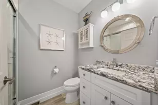 401 Abbey Ridge Ct, Fontana, WI 53125 - Photo 33