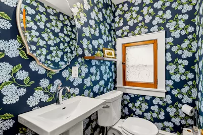 8011  Jackson Park Blvd, Wauwatosa, WI 53213 - Photo 9