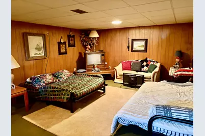 2226  Lexington Dr, Manitowoc, WI 54220 - Photo 19