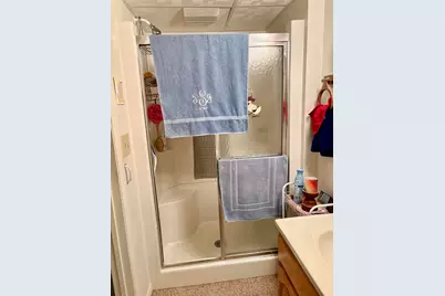 2226  Lexington Dr, Manitowoc, WI 54220 - Photo 23