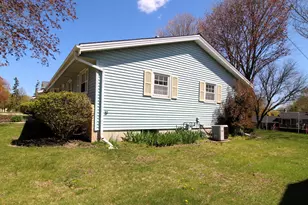 1721 Sylvan Way, West Bend, WI 53095 - Photo 27