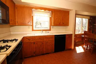 1721 Sylvan Way, West Bend, WI 53095 - Photo 7