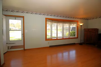 1721  Sylvan Way, West Bend, WI 53095 - Photo 3