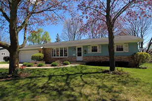 1721 Sylvan Way, West Bend, WI 53095 - Photo 25