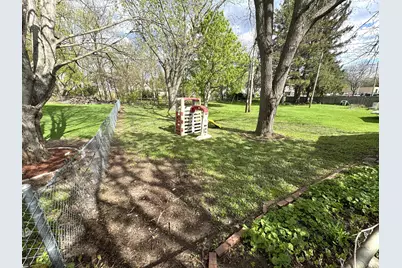 173  Walton Ave, Waukesha, WI 53186 - Photo 31